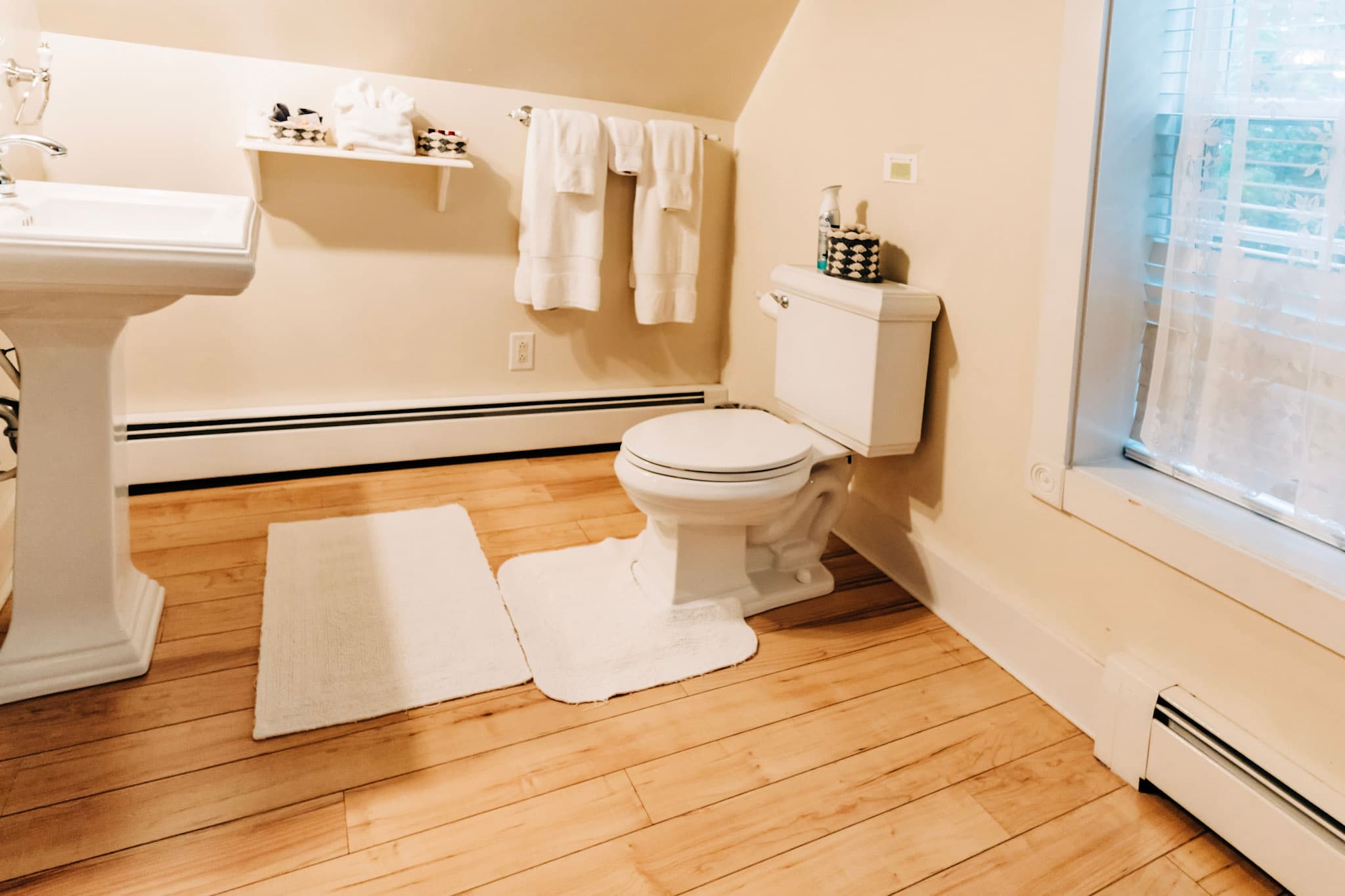Carriage House South # 17 Bathroom