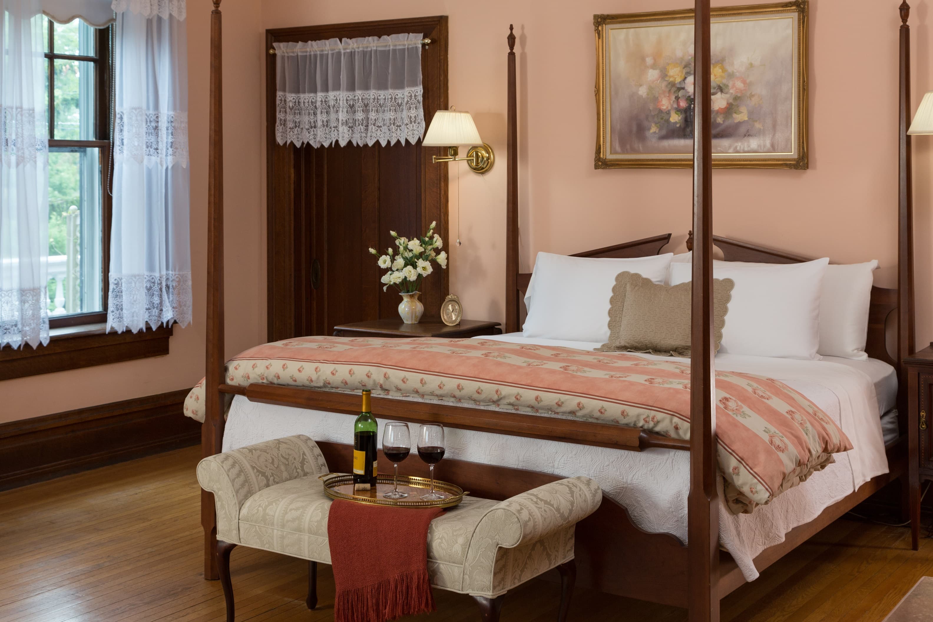 Ione's Suite Room #3 King Bed