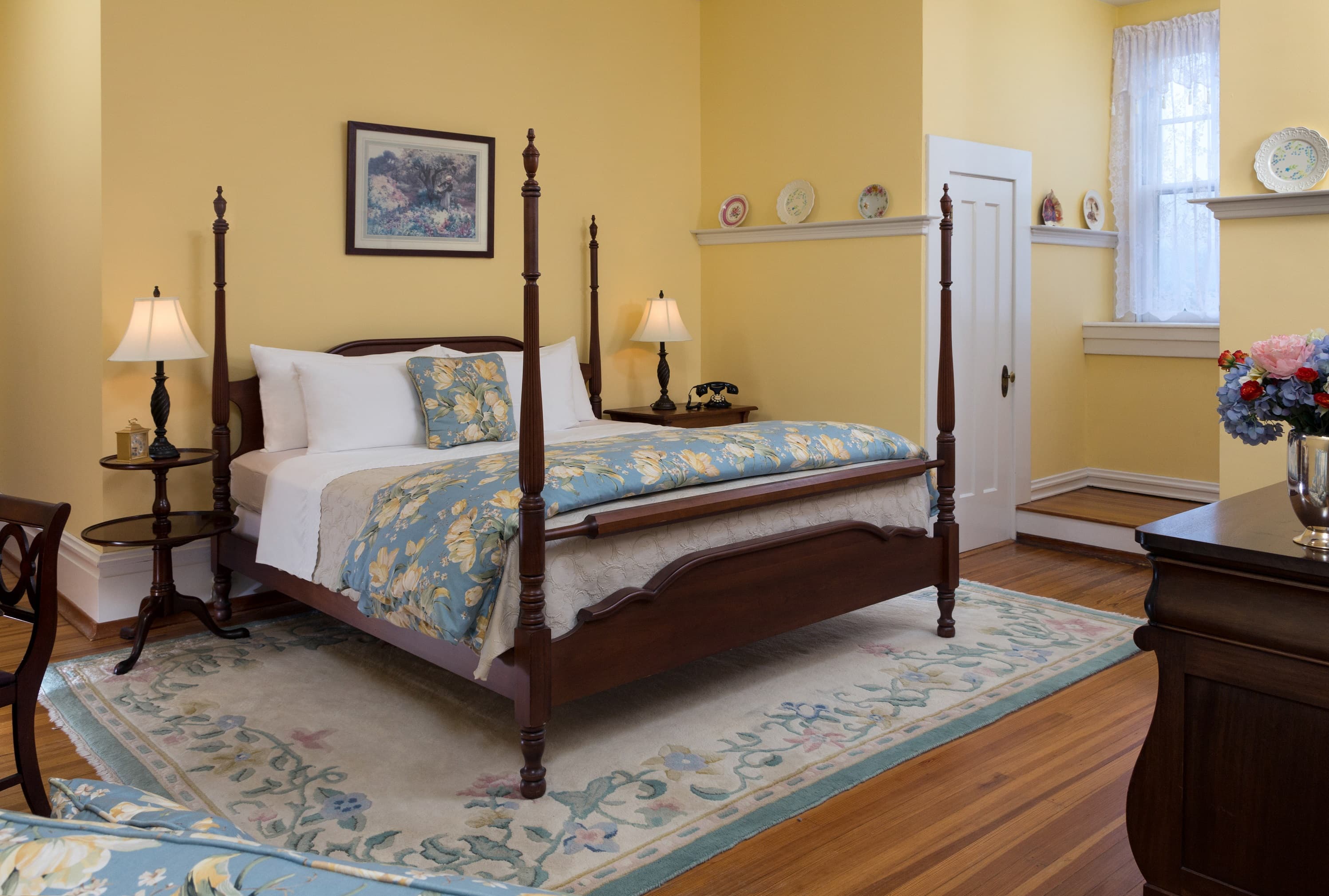 Academy View #11 King Bed